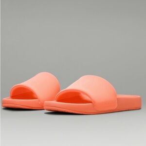 Lululemon NIB Women’s Restfeel Slides JUICY PEACH SIZE 6 SOLD OUT